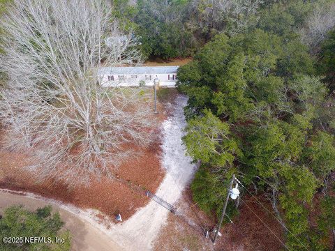 A home in Middleburg