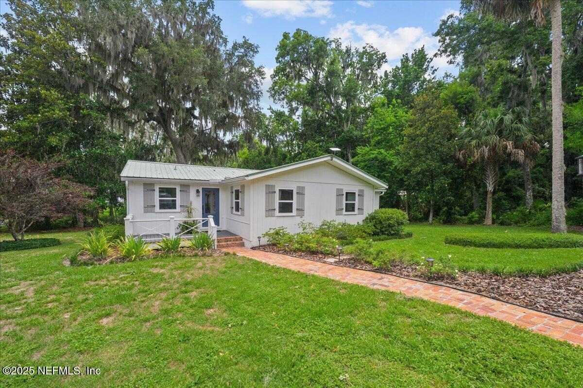 107 MORNINGSTAR Lane