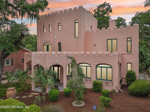 16 MAY Street St. Augustine FL 32084