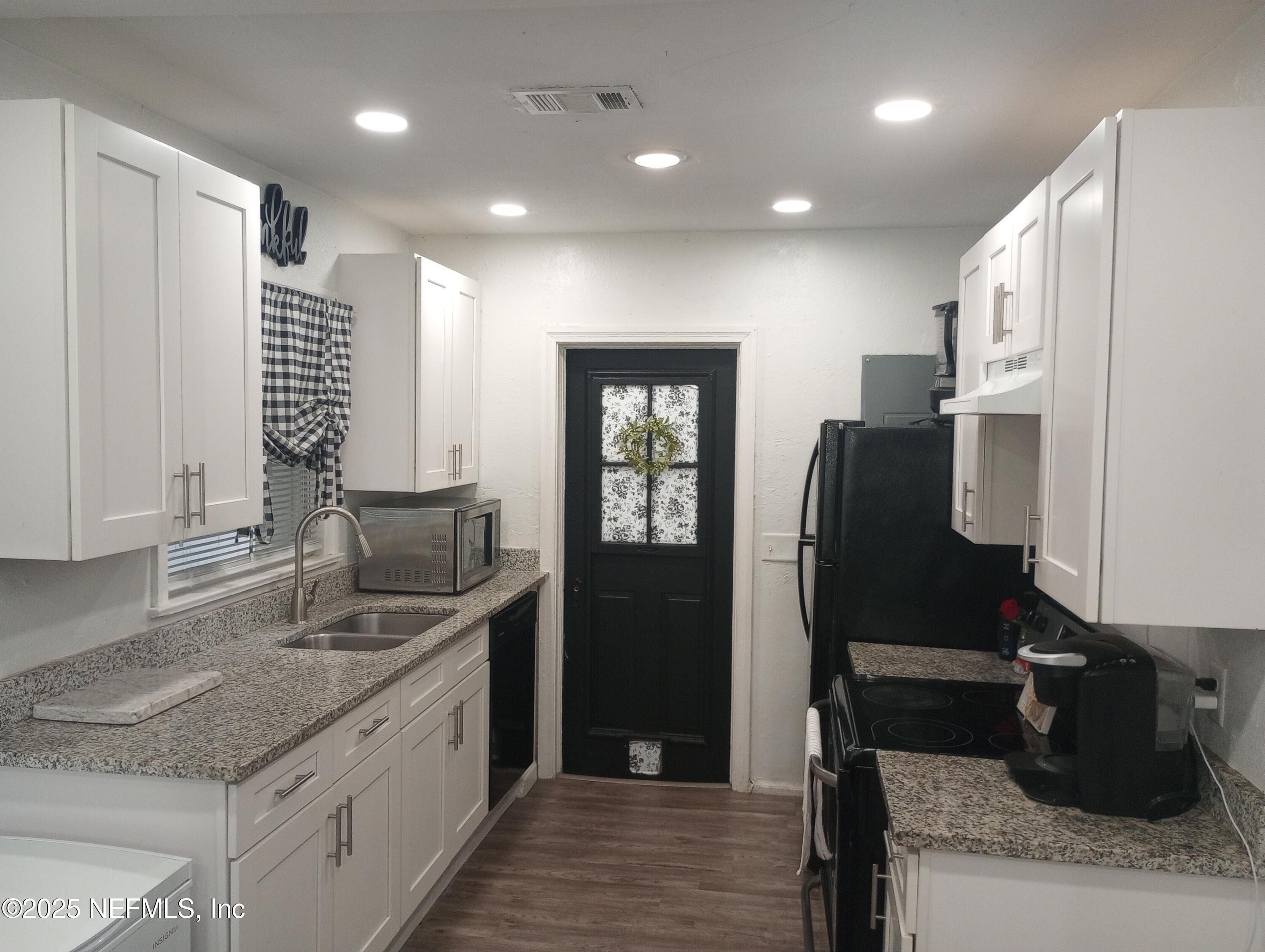 4857 ELIZABETH Terrace