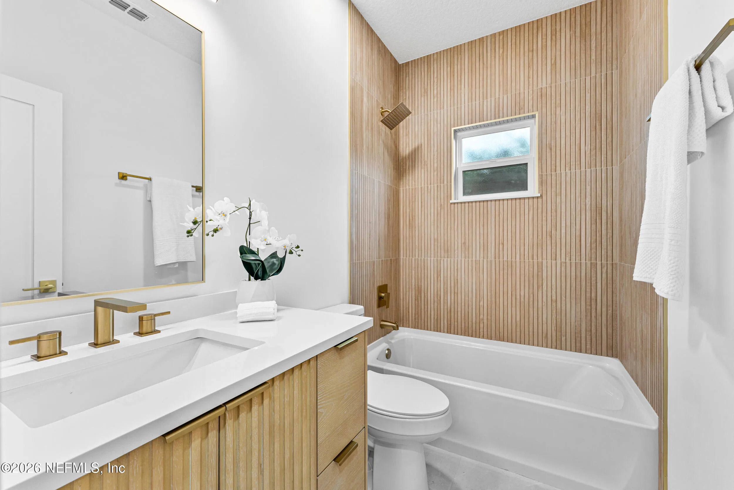 Fernandina Beach, Florida, 32034, United States, 3 Bedrooms Bedrooms, ,2 BathroomsBathrooms,Residential,Active,2011400