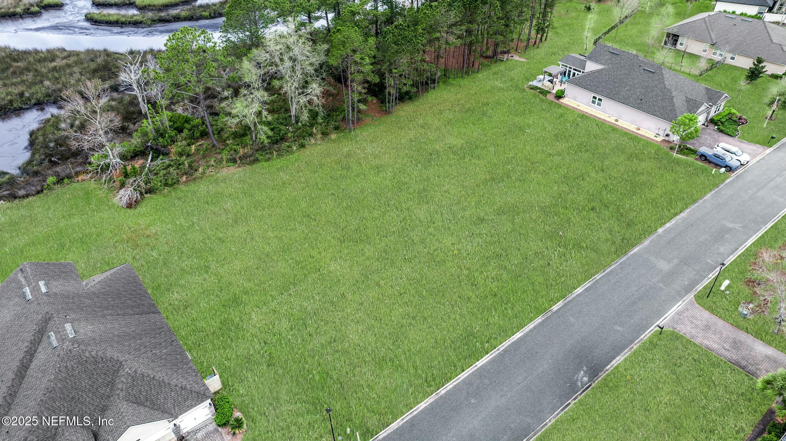 5136 CREEK CROSSING Drive