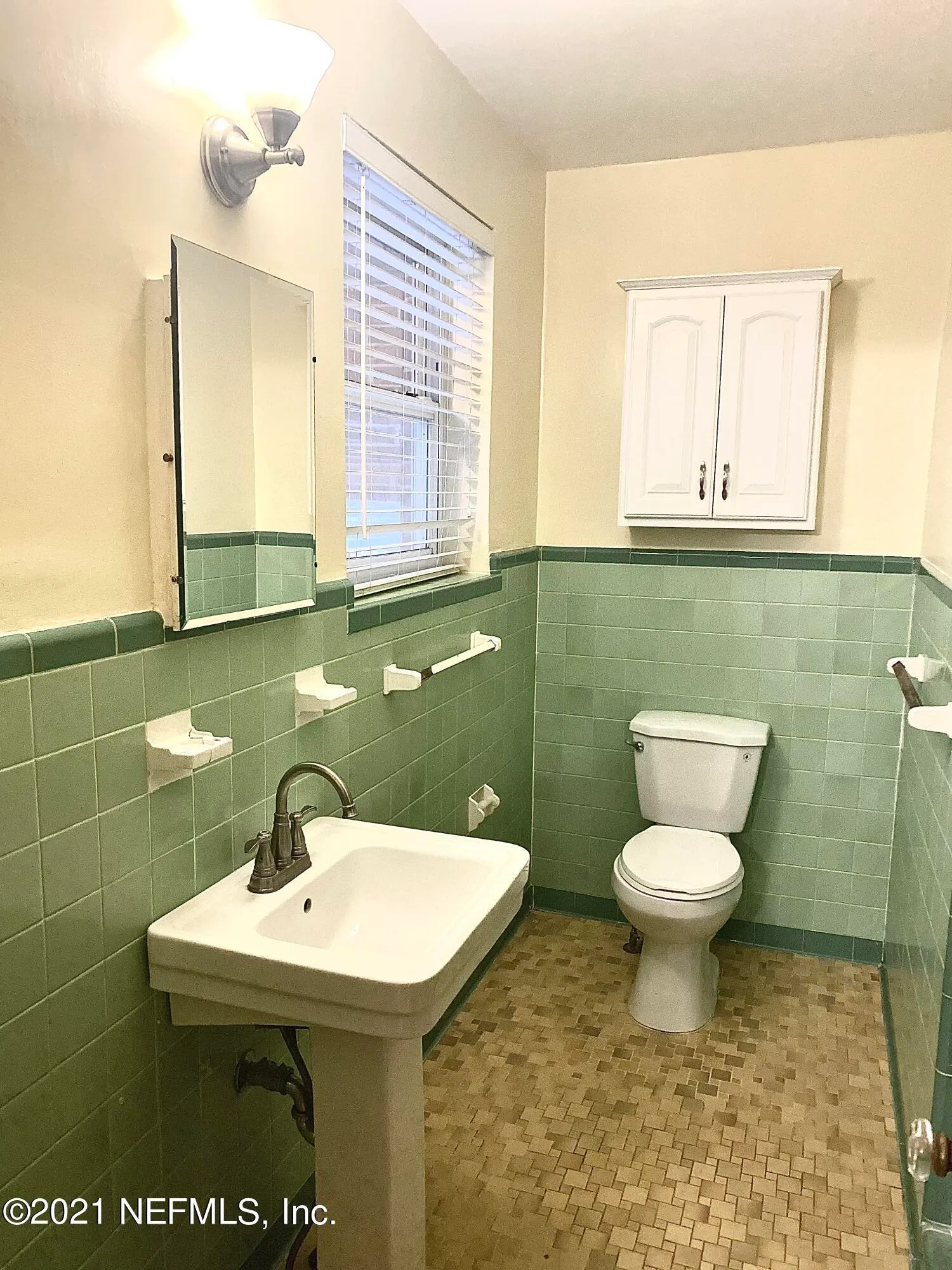 Jacksonville, Florida 32207, United States, 3 Bedrooms Bedrooms, ,2 BathroomsBathrooms,Residential,Active,7709