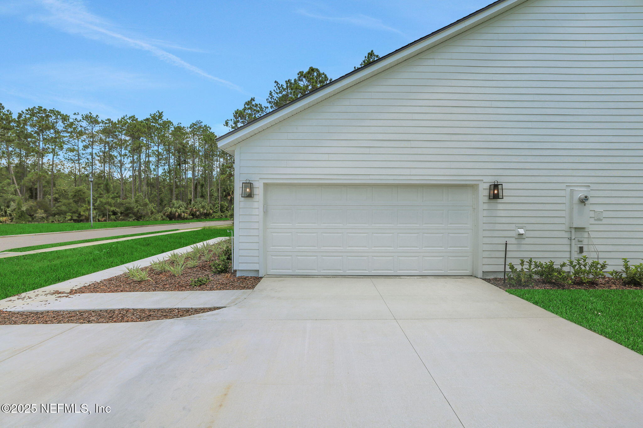 300 GRAND LANDINGS Parkway