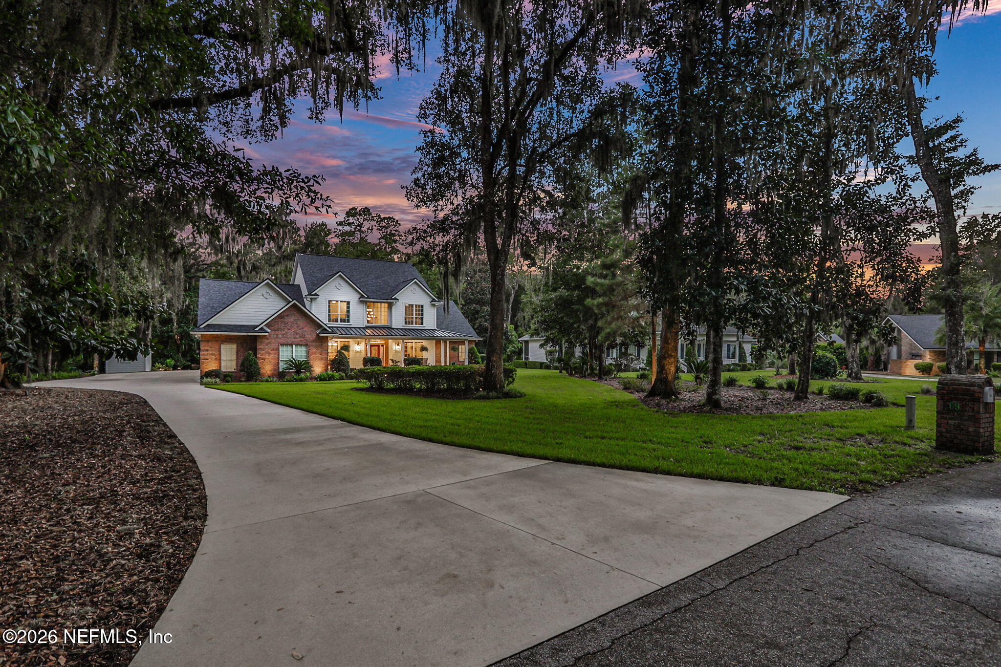 696 FREDERIC Drive