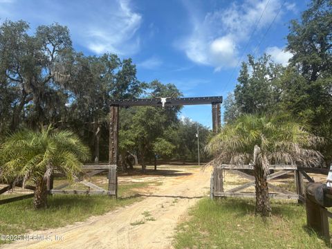 5270 ALMOND Court Keystone Heights FL 32656