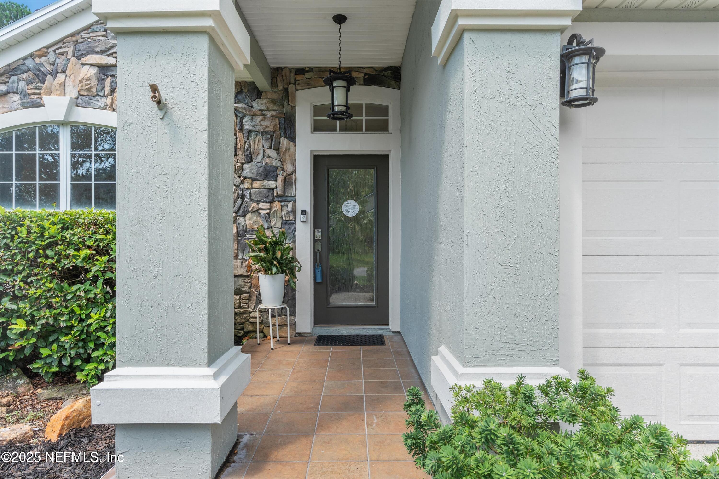 1665 AUSTIN Lane