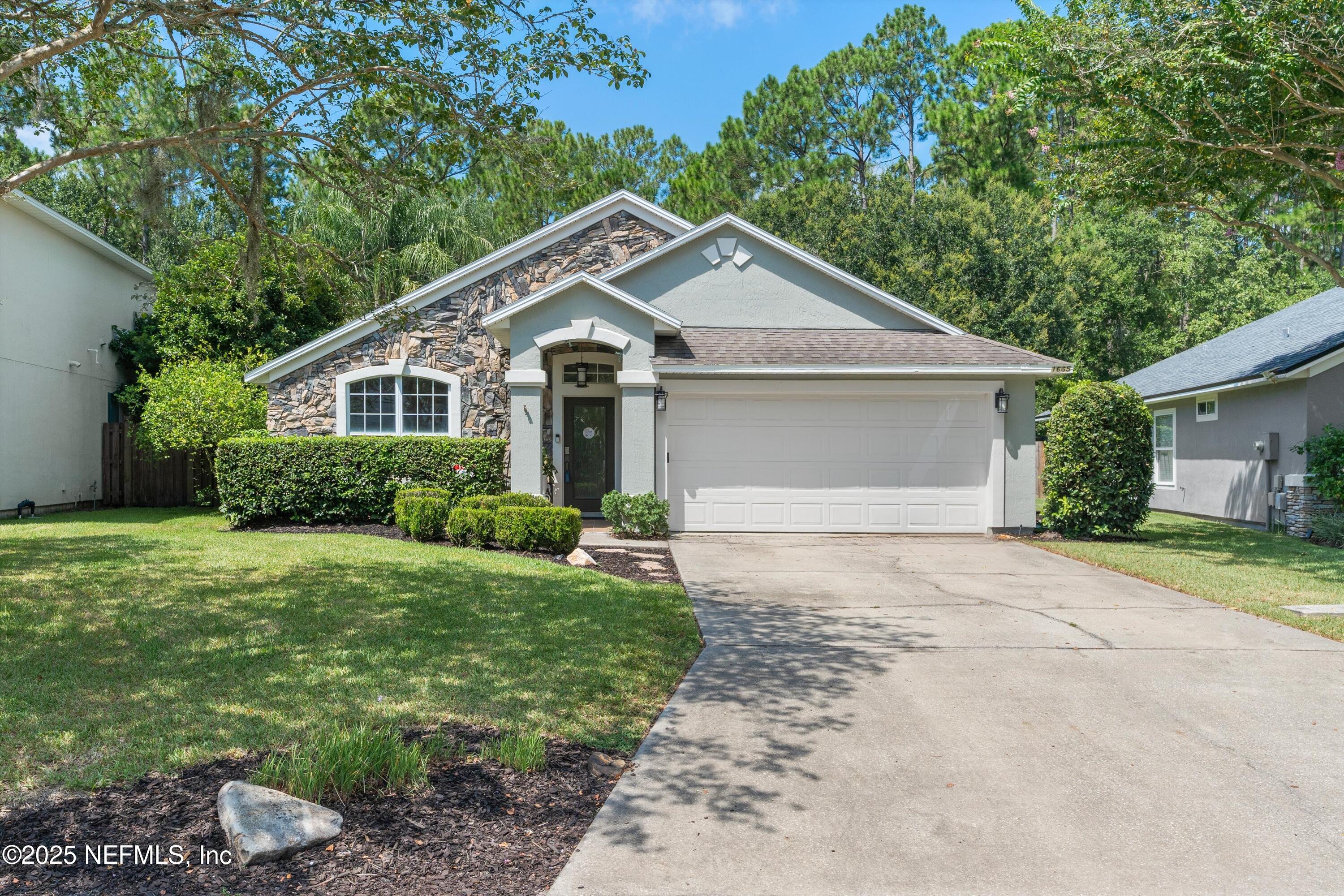 1665 AUSTIN Lane