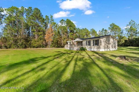 A home in Middleburg