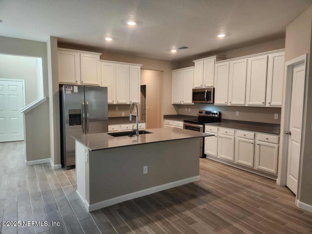 12168 BLOCKHOUSE CREEK Court