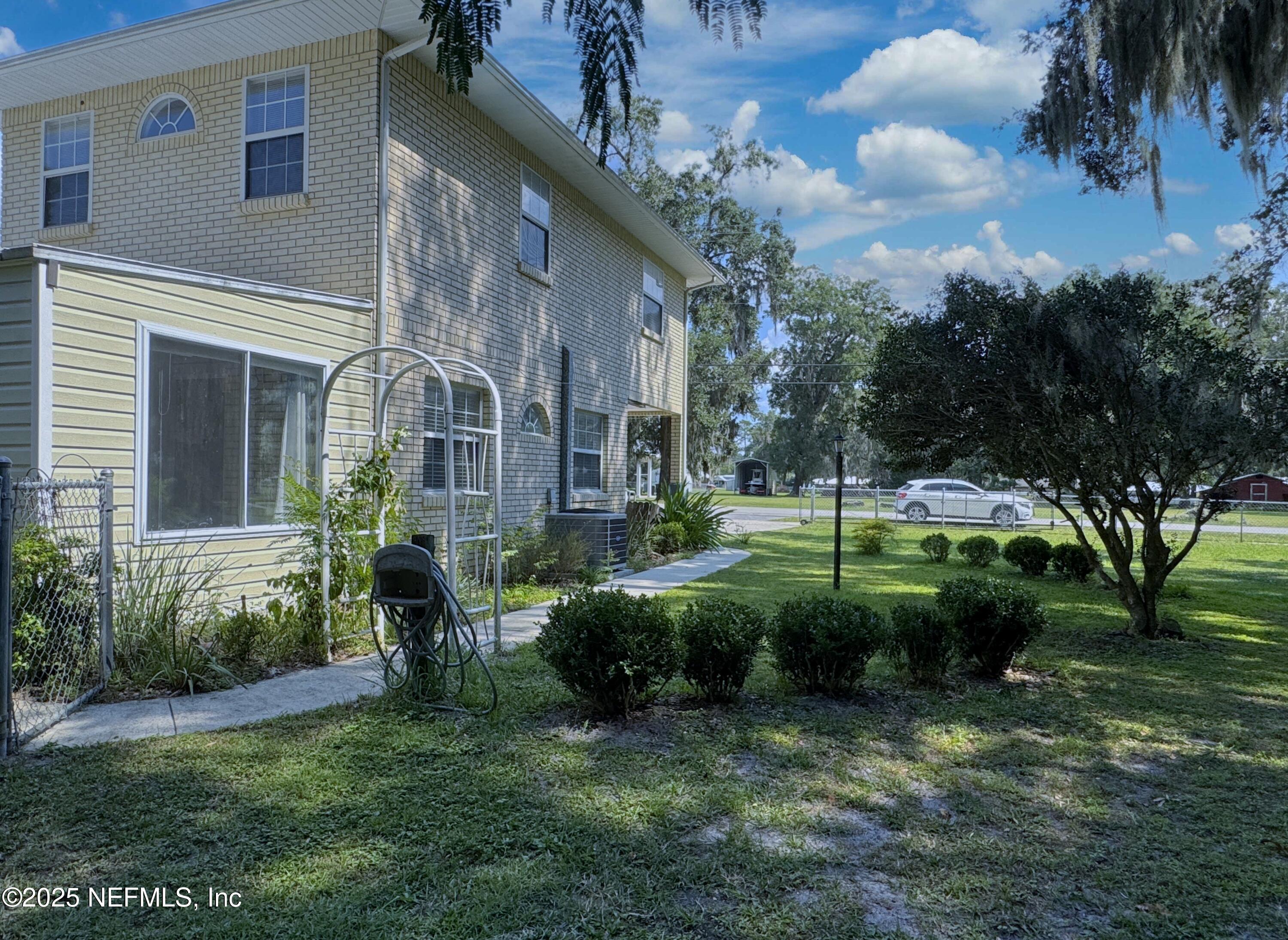 3312 SILVER LAKE Drive