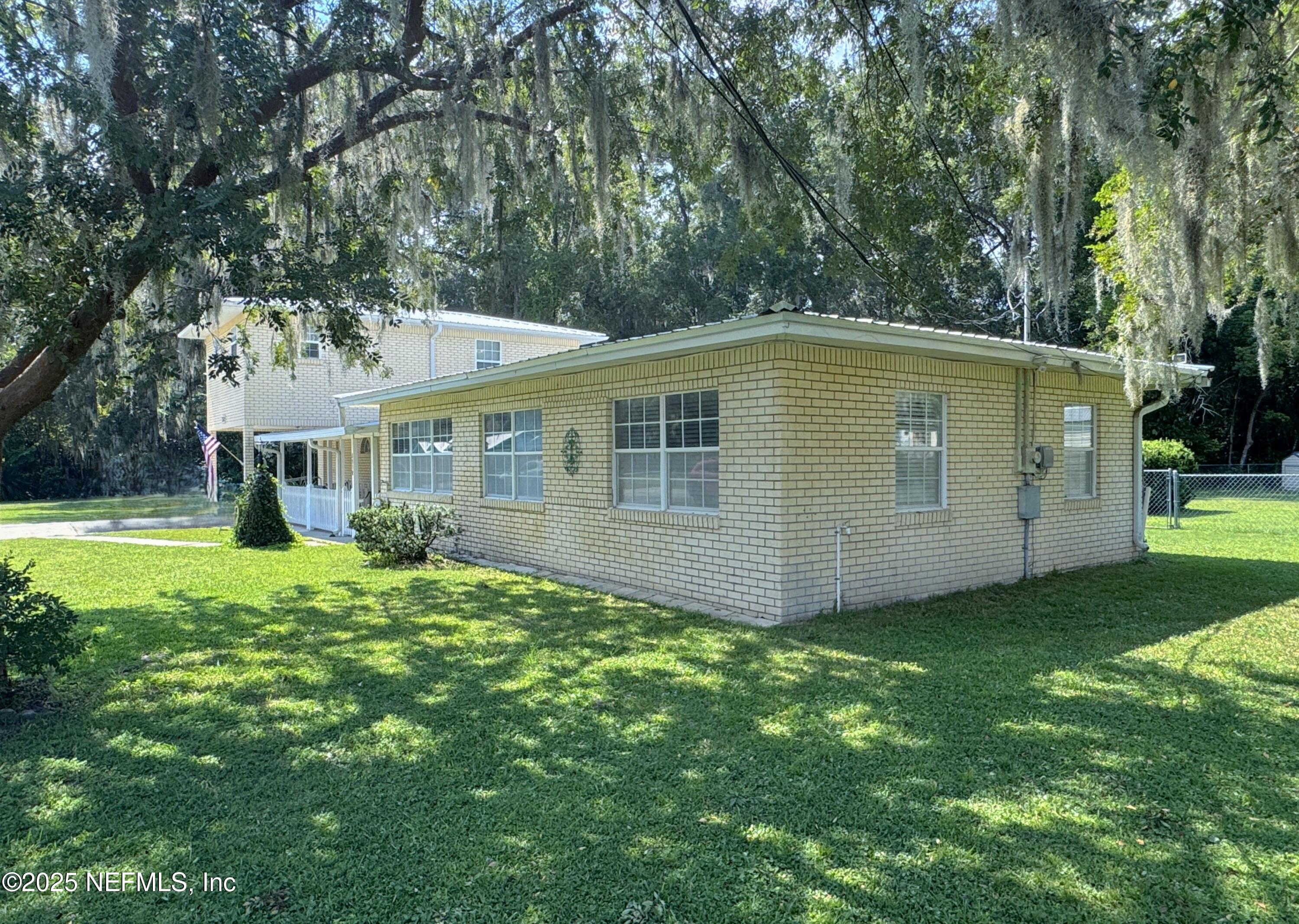 3312 SILVER LAKE Drive