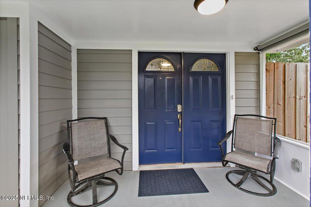 11828 LEONARDO Lane E