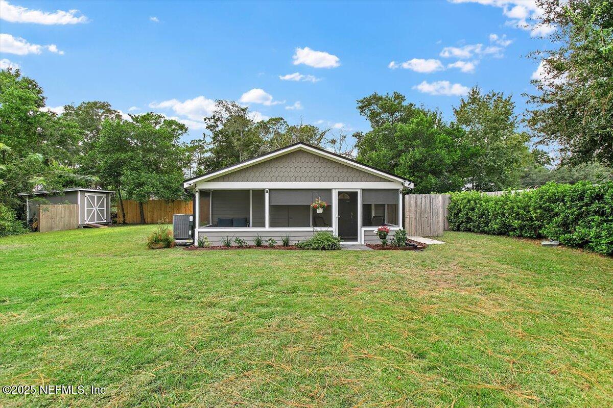 11828 LEONARDO Lane E