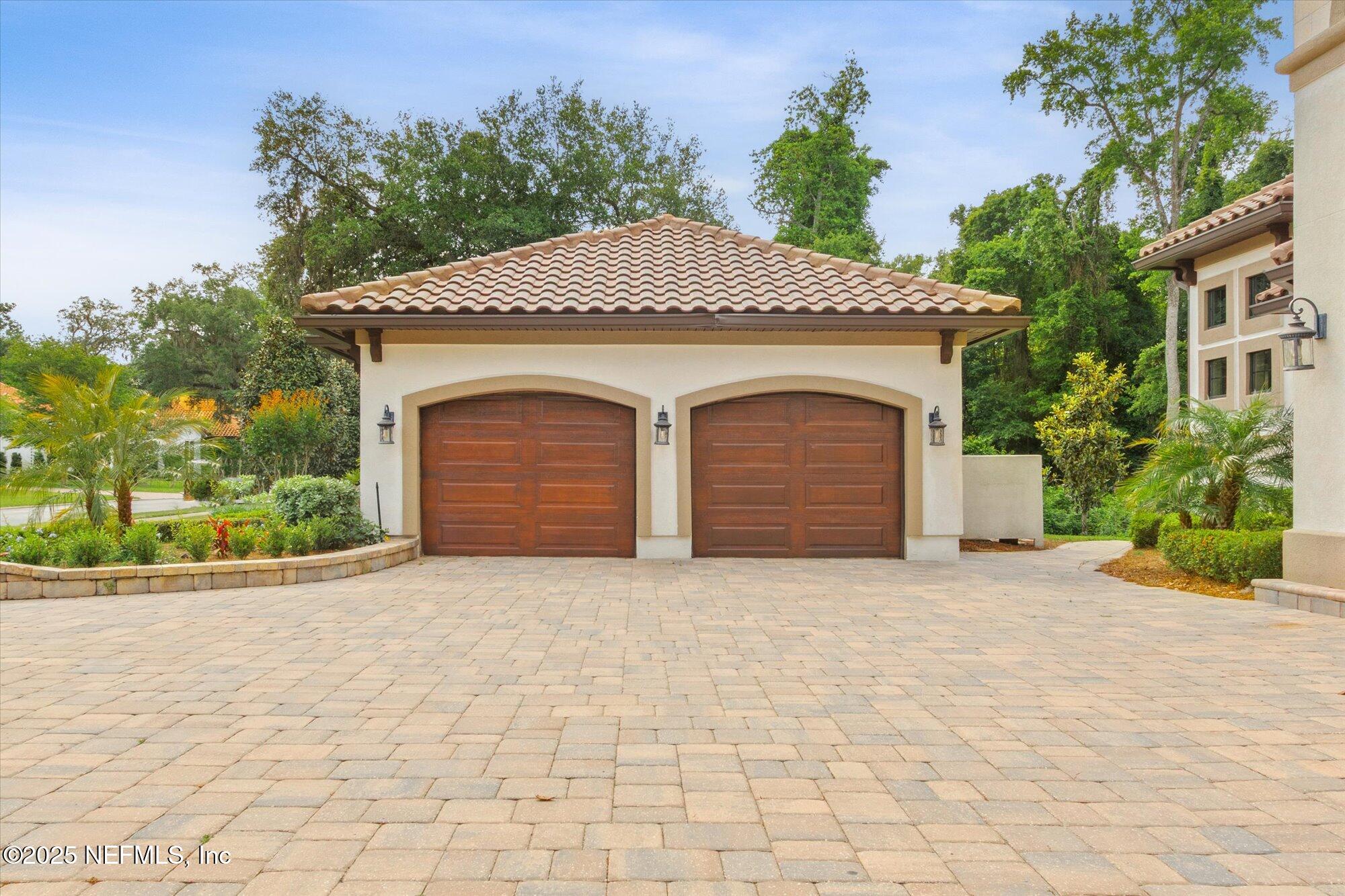 106 VILLA SOVANA Court
