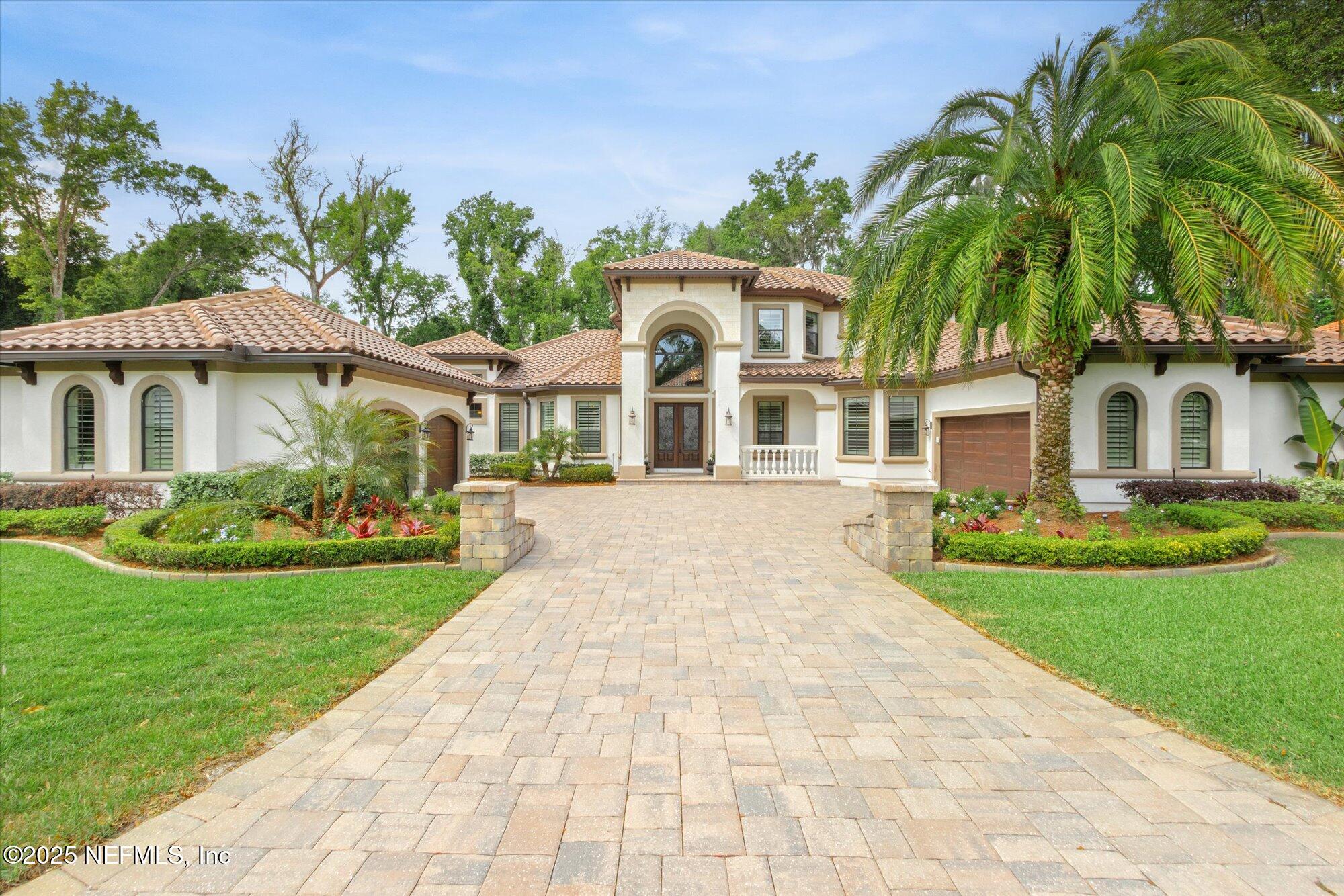106 VILLA SOVANA Court
