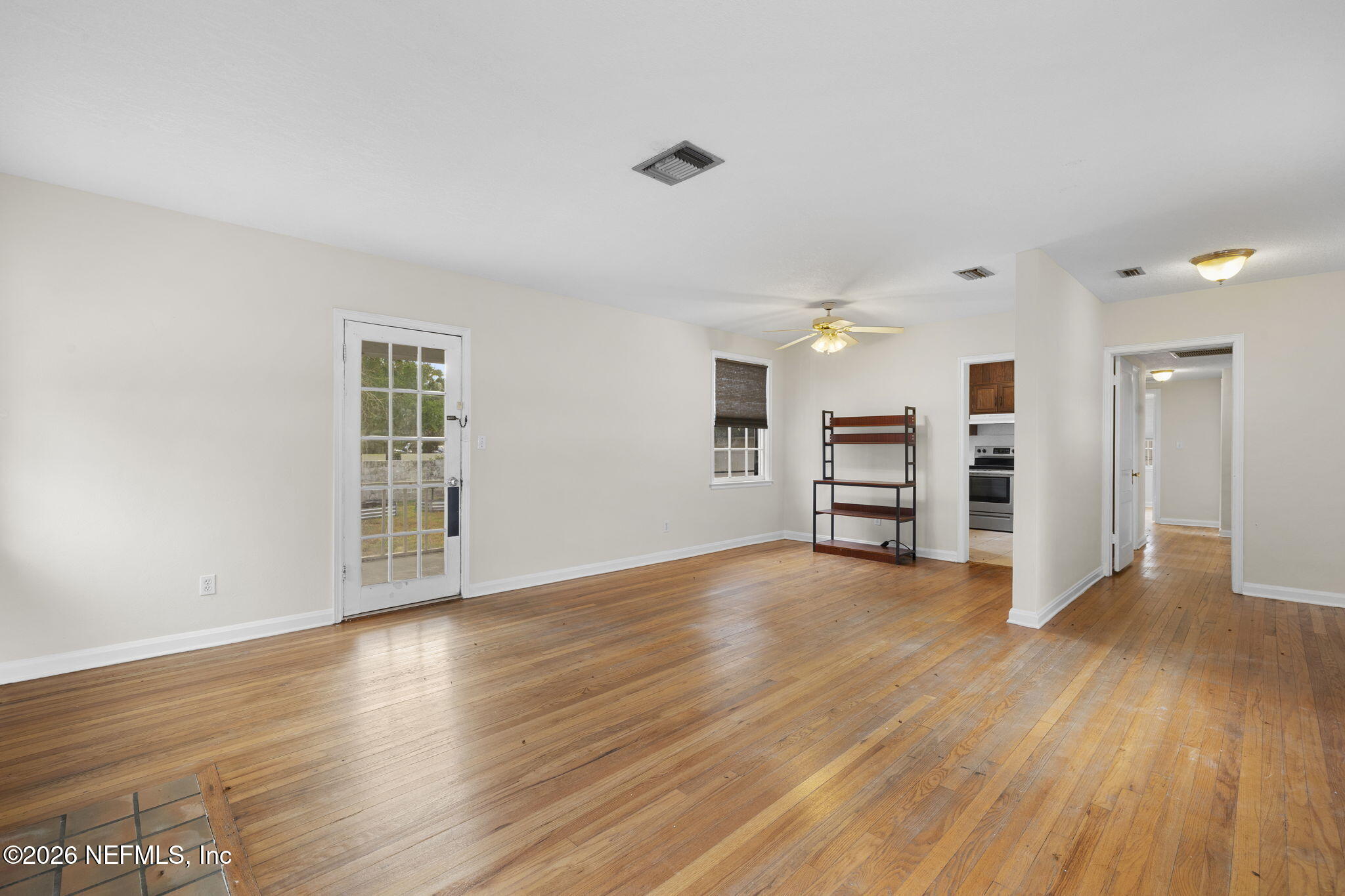 4515 PINEWOOD Avenue