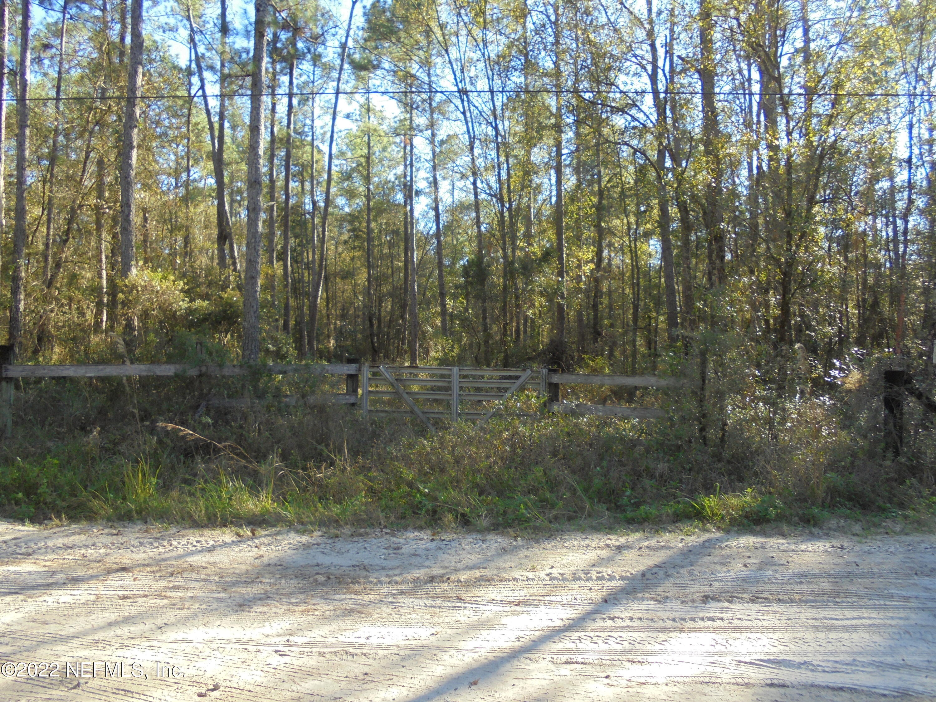 Middleburg, FL home for sale located at 0 INGLEWOOD Drive, Middleburg, FL 32068