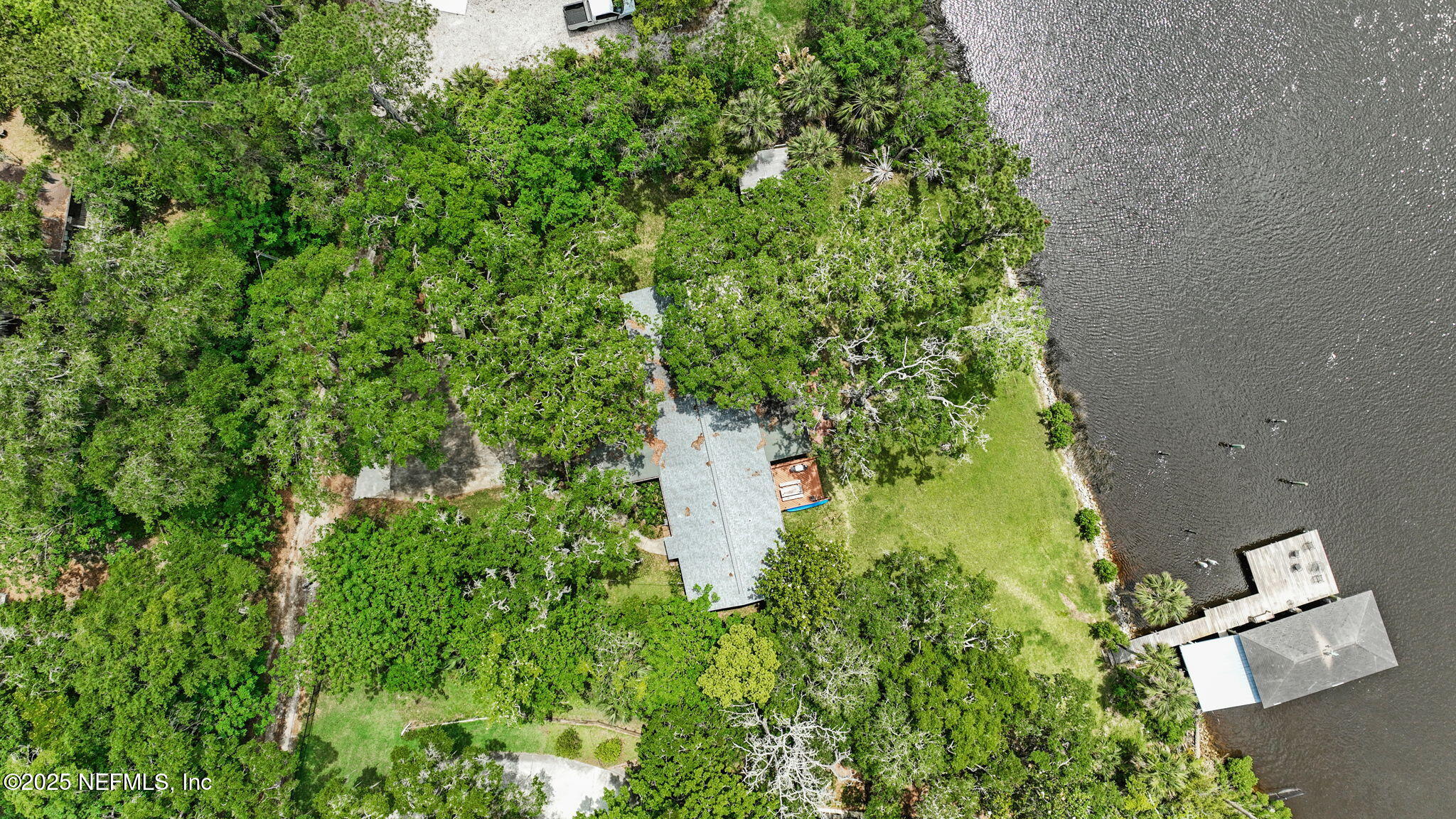 6732 OAKWOOD Drive