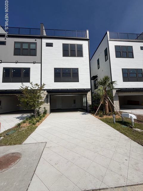 Photo of 2054 PRUDENTIAL Drive, Jacksonville, FL 32207 (MLS # 2143807)