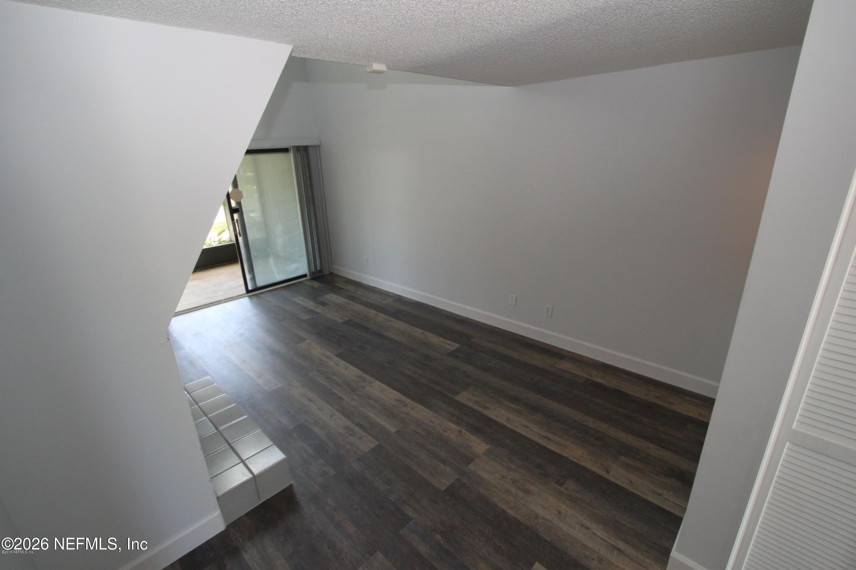 9360 CRAVEN Road 1404