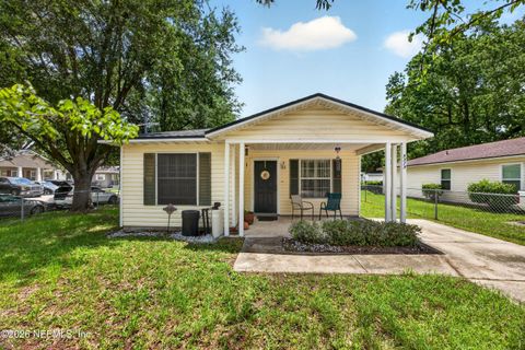 Photo of 5375 DODGE Road, Jacksonville, FL 32209 (MLS # 2152011)