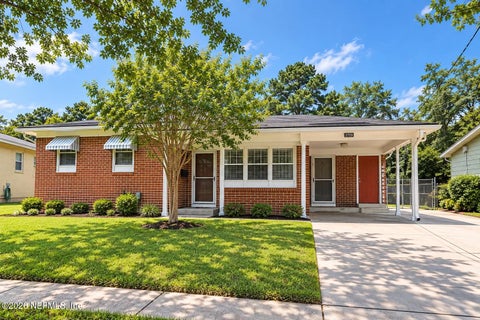 Photo of 2729 W SACK Drive W, Jacksonville, FL 32216 (MLS # 2165637)