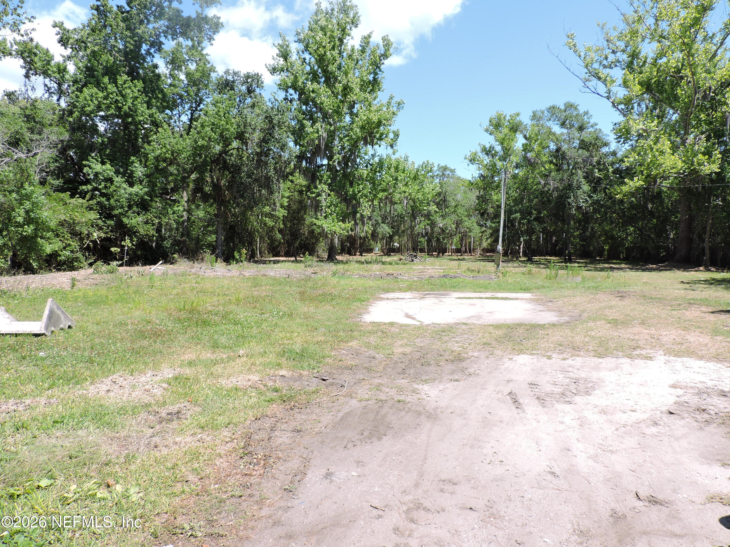 3713 CEDAR POINT Road