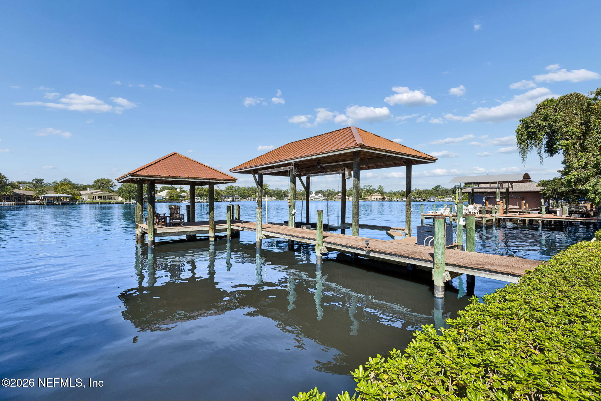 5102 YACHT CLUB Road
