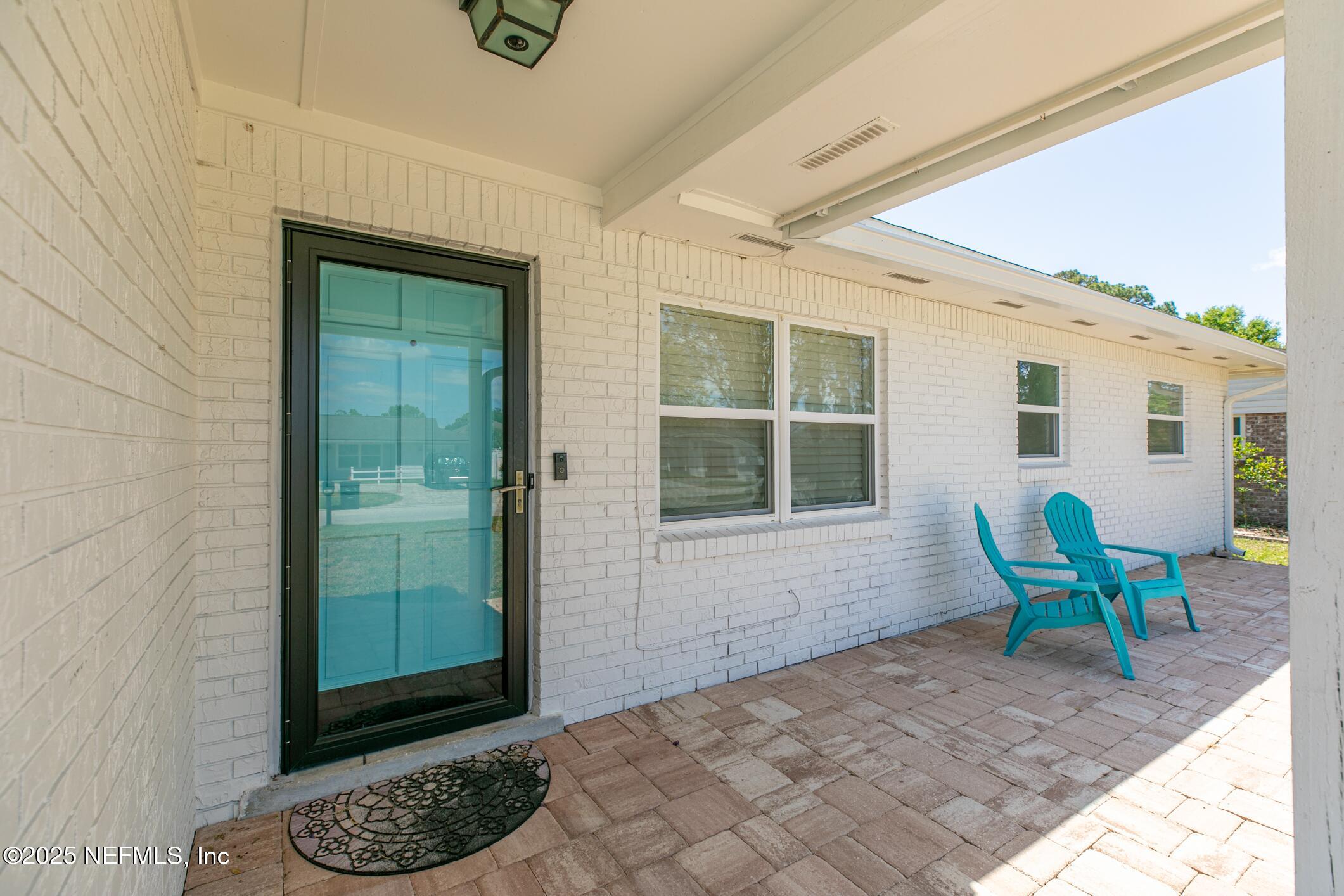 11 BONITA Drive