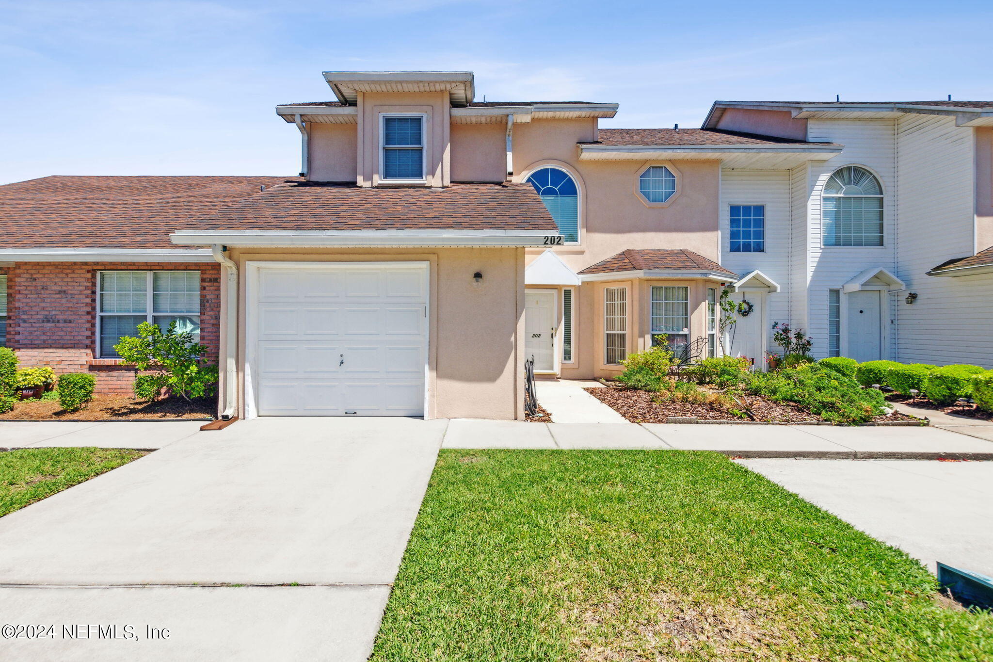 Jacksonville, FL home for sale located at 11 Northside Drive Unit 202, Jacksonville, FL 32218