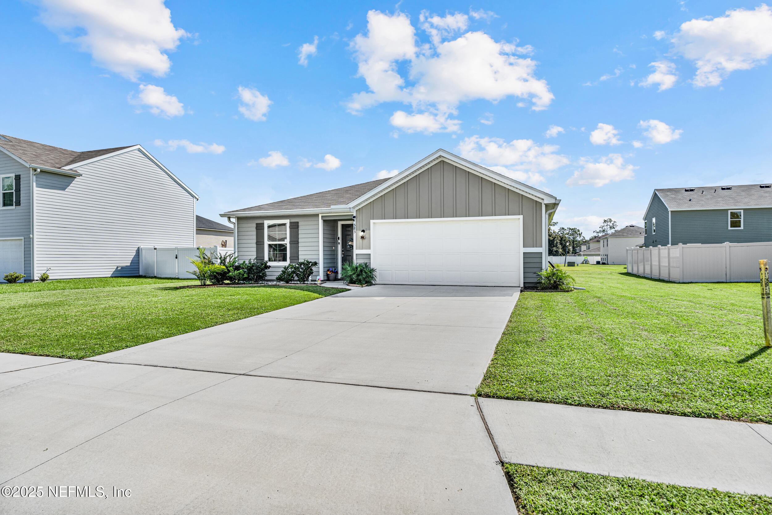 583 HERITAGE CROSSING Drive