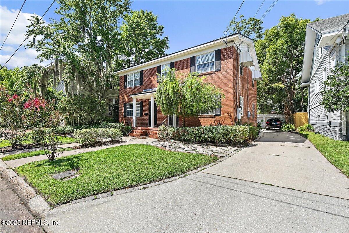 1838 CHERRY Street