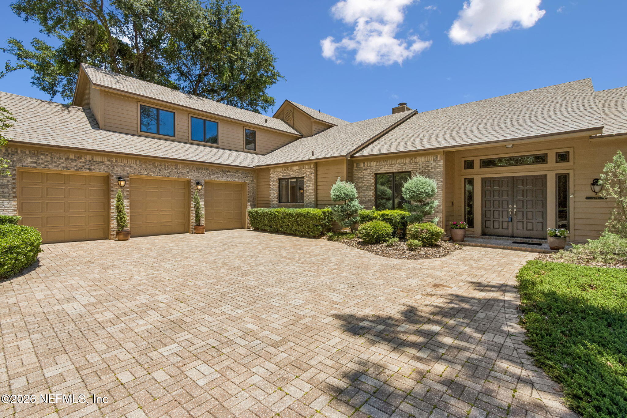 2371 BRIDGETTE Way - Photo 4