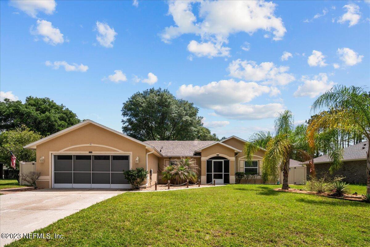 Palm Coast, FL home for sale located at 21 Ripcord Lane, Palm Coast, FL 32164
