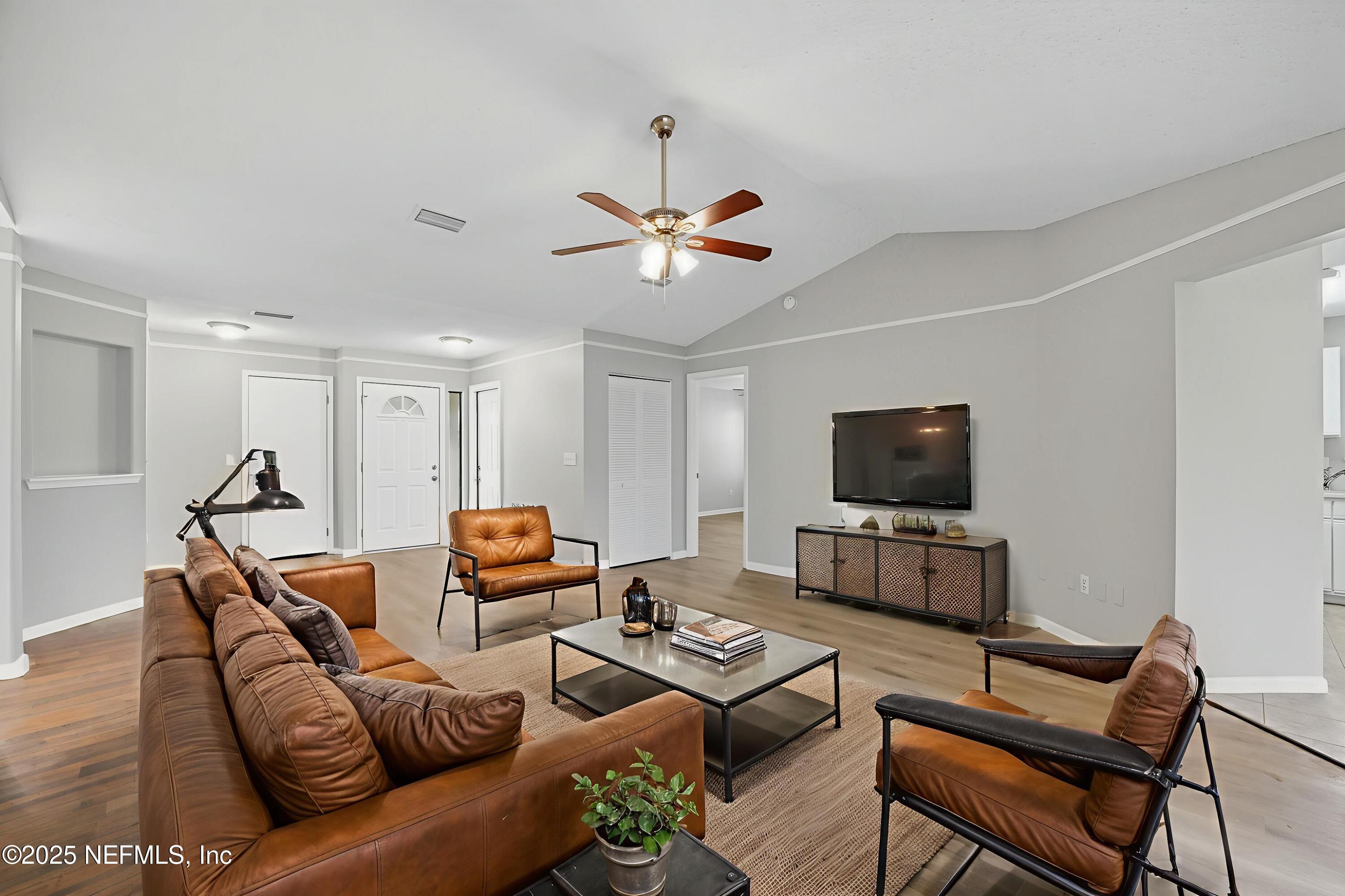 8133 MORRISTOWN Trail