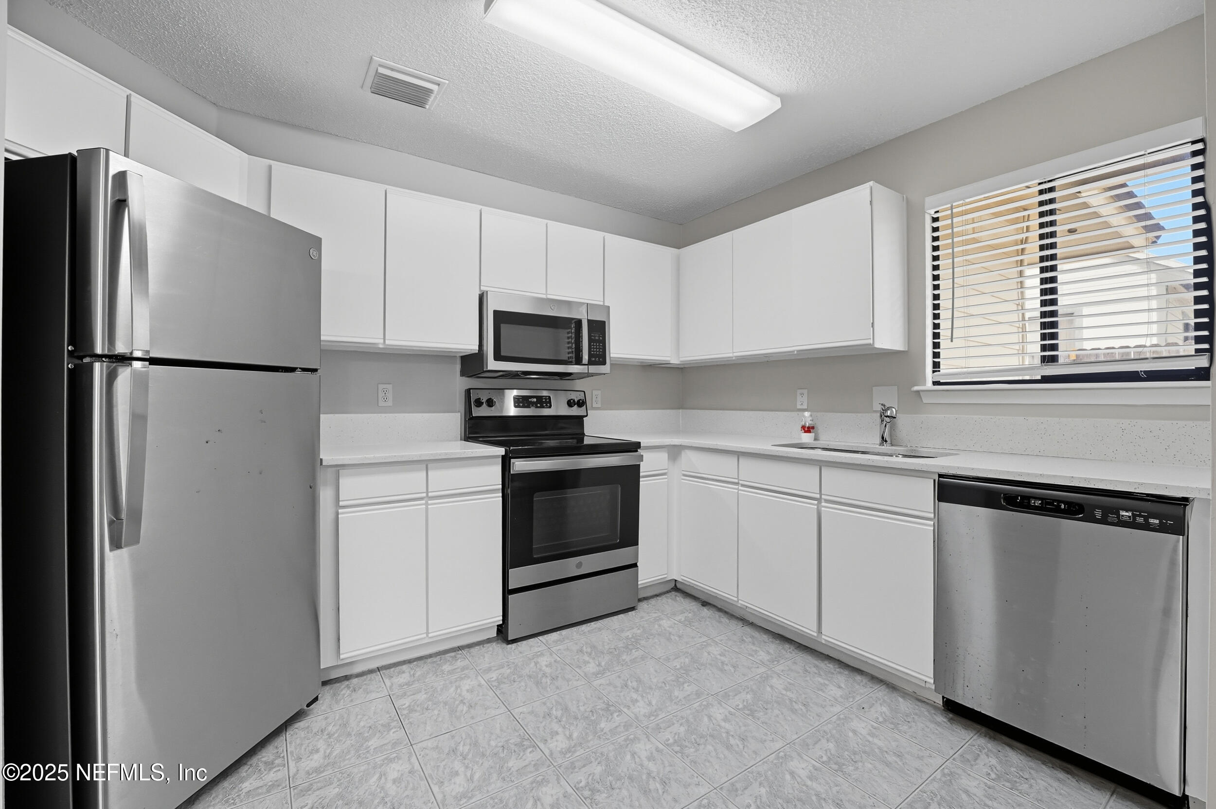 8133 MORRISTOWN Trail