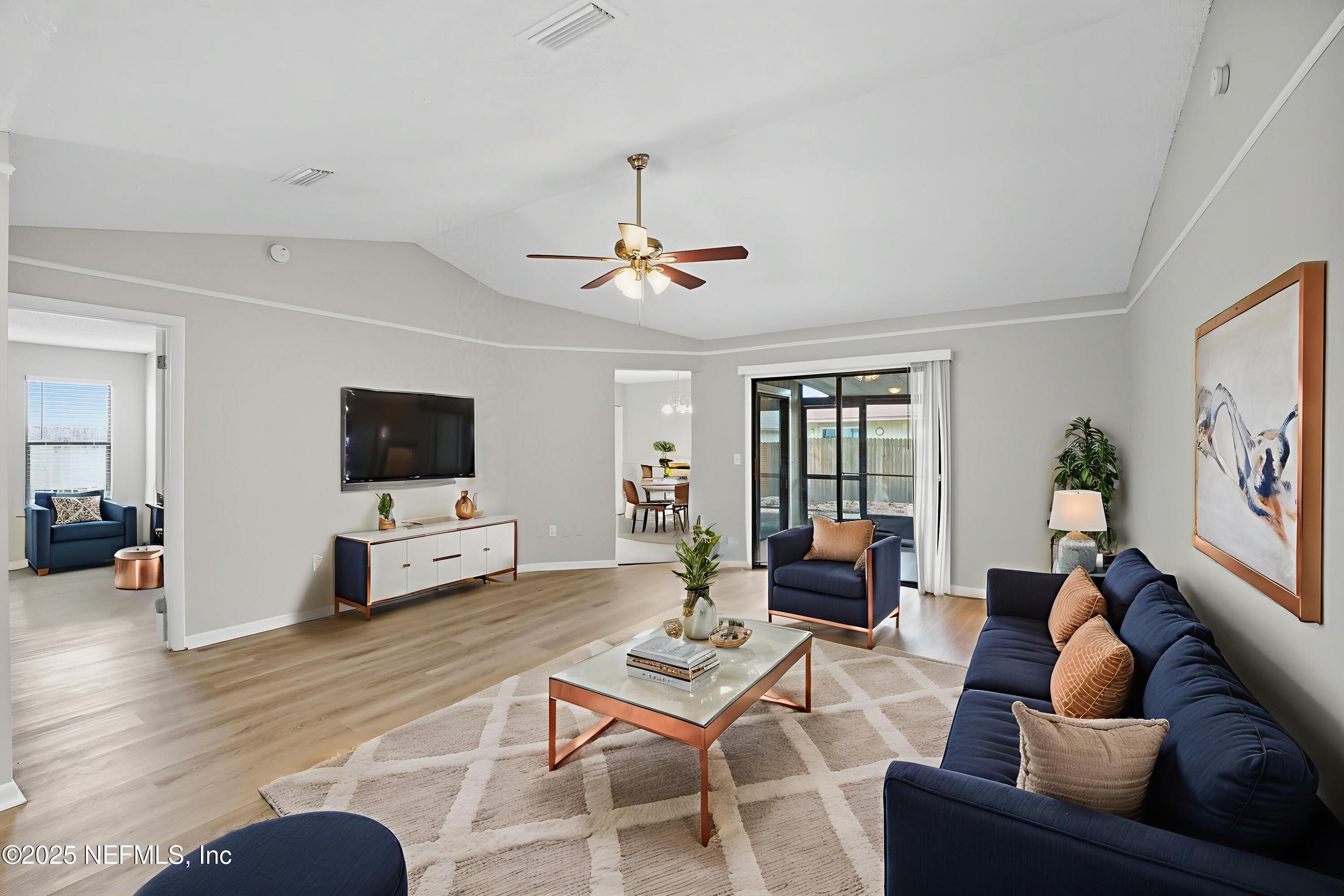 8133 MORRISTOWN Trail