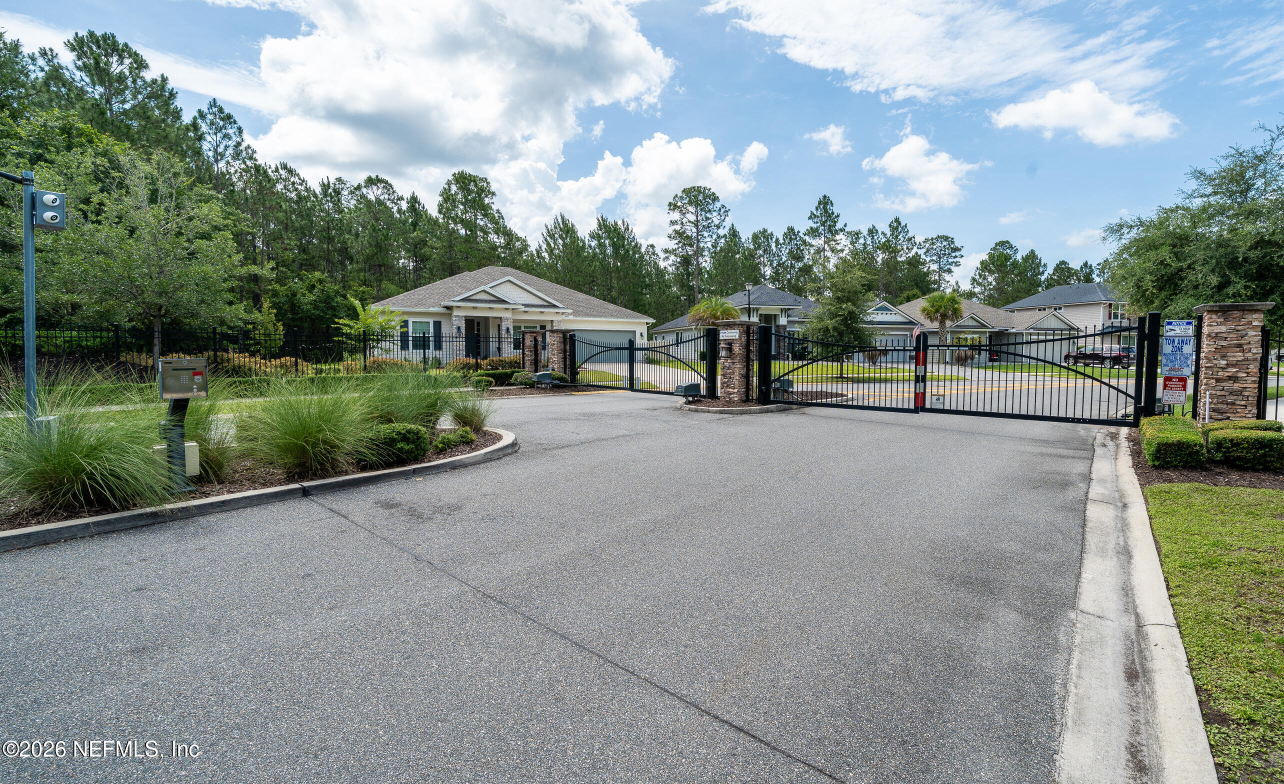 1717 AUSTIN LAKE Way