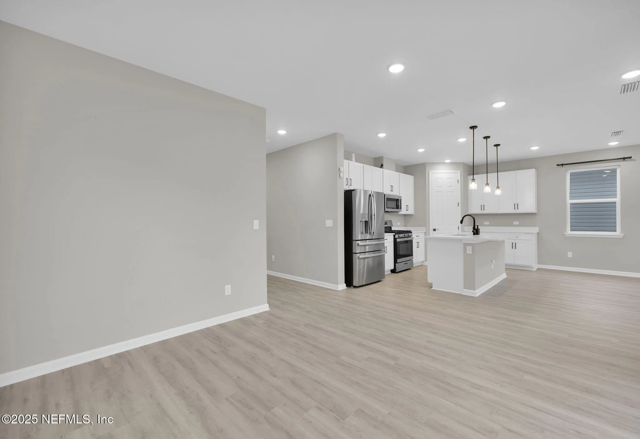 Jacksonville, Florida 32220, United States, 4 Bedrooms Bedrooms, ,3 BathroomsBathrooms,Residential,Active,14825