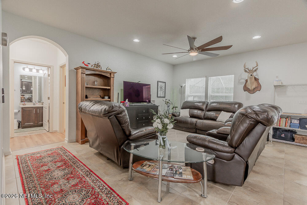 16284 HUNTERS HOLLOW Trail