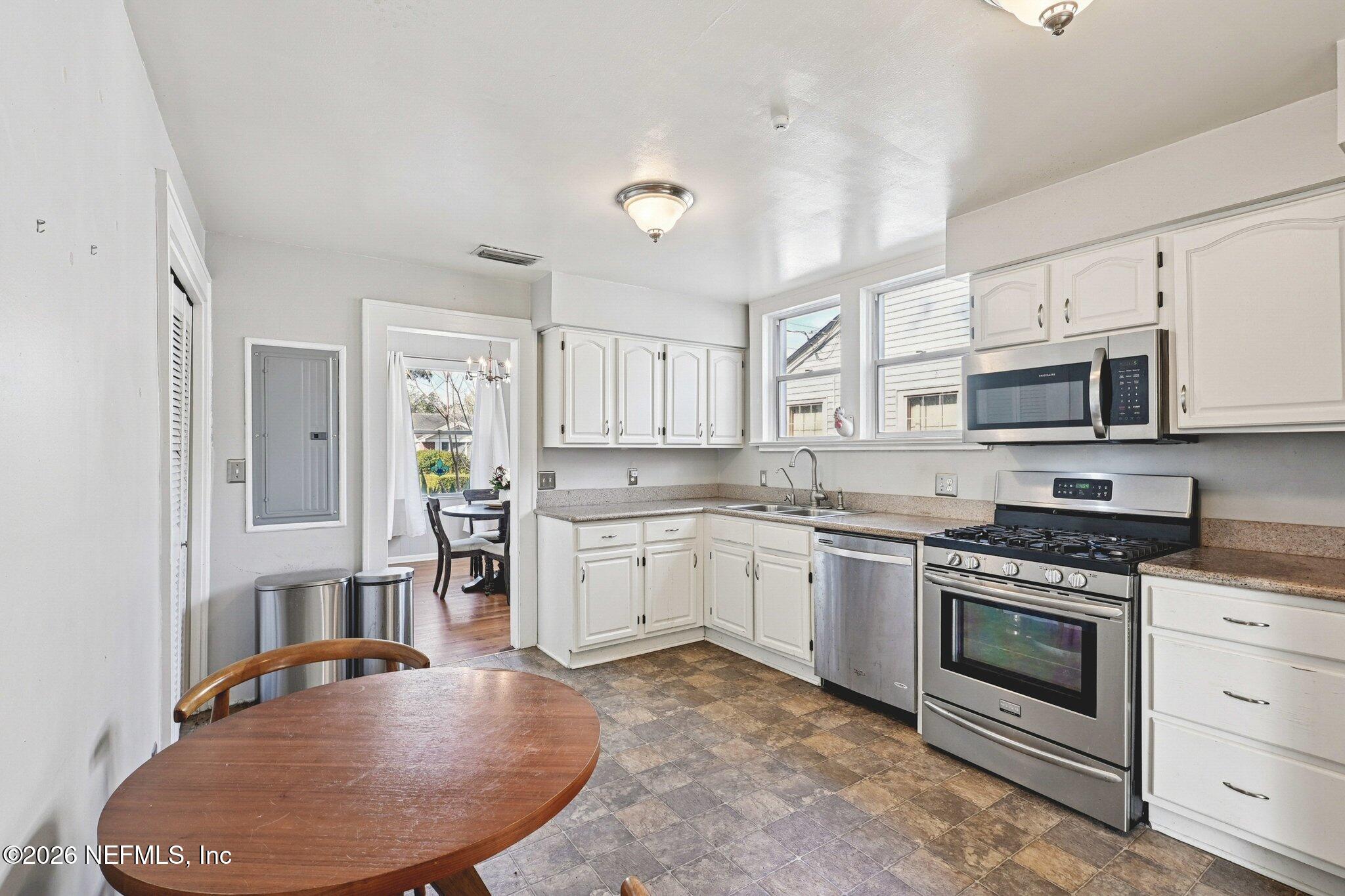 1021 OLD HICKORY Road