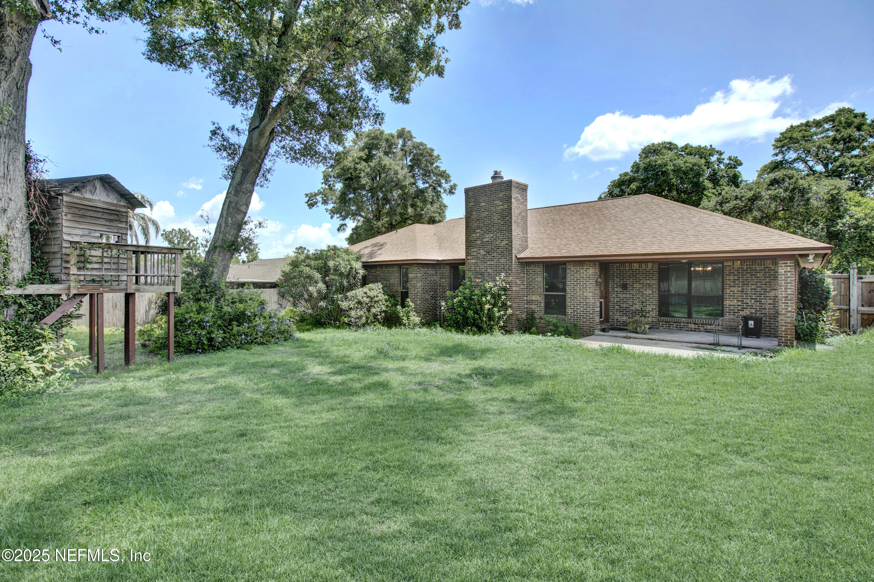 2210 BROADWATER Drive