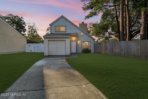 4910 NATURES HOLLOW Way N Jacksonville FL 32217