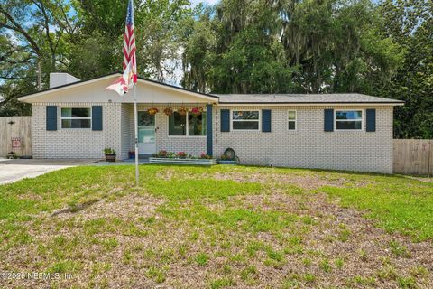 Photo of 428 VIRGO Lane, Orange Park, FL 32073 (MLS # 2145382)