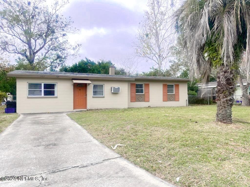 Orange Park, FL home for sale located at 507 BRIGHTON Avenue, Orange Park, FL 32073