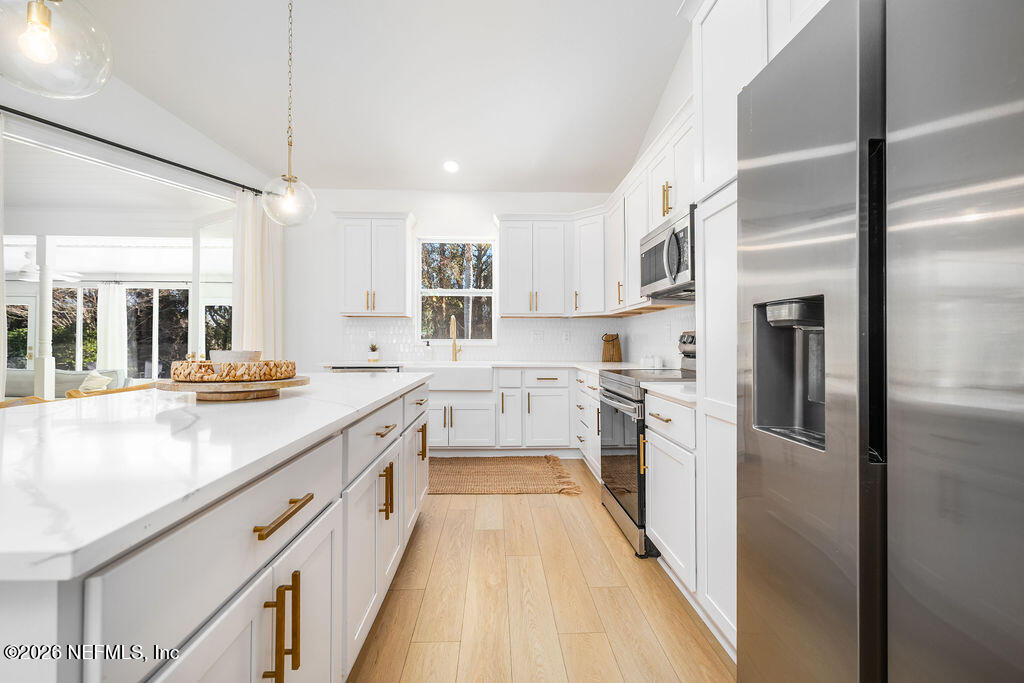 4443 CHASEWOOD Drive