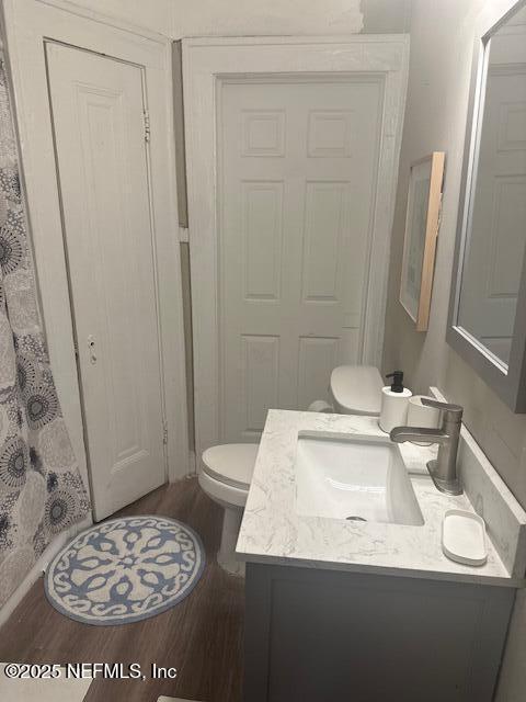 38 E 16TH Street
