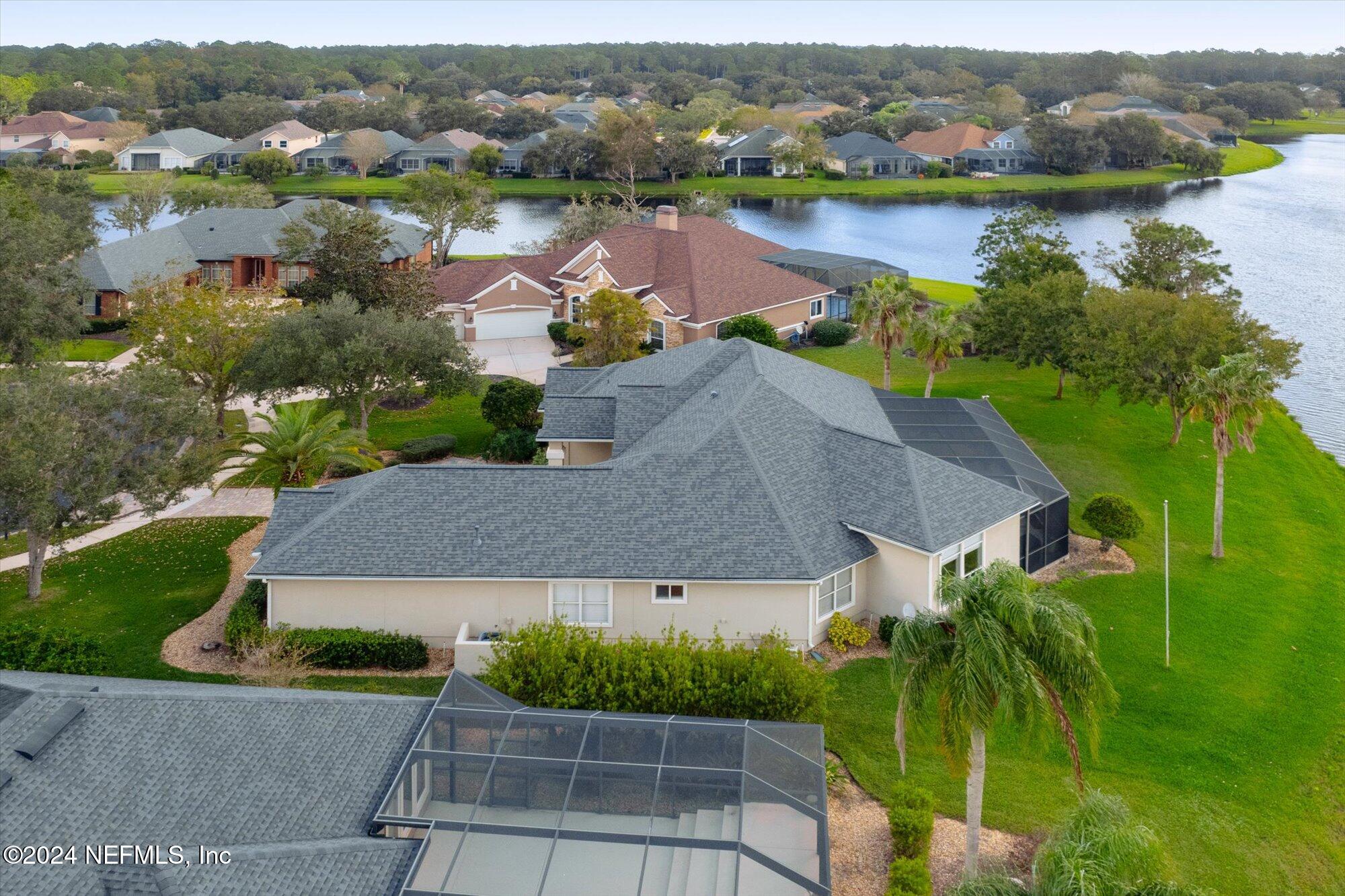 700 PINECREST ISLE Court