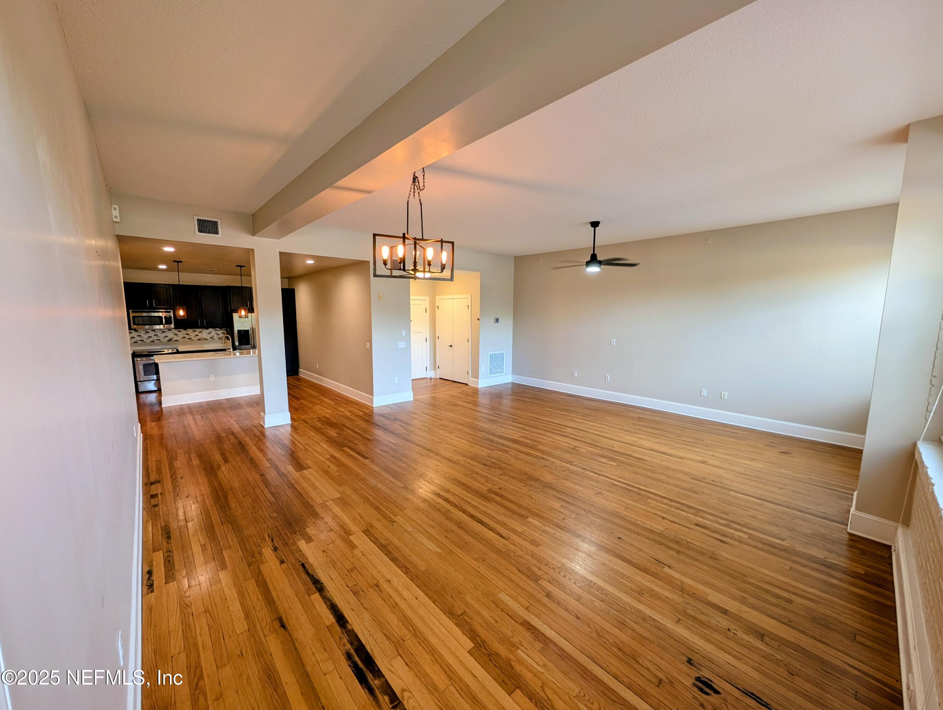 2525 COLLEGE Street 2102